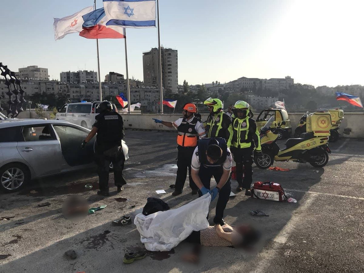 Philippine Red Cross Chairman Richard Gordon and President Rodrigo Duterte see the state-of-the-art command and control system and modern equipment of Magen David Adom in Israel today.   