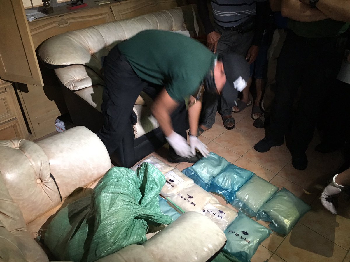 PDEA operatives found a total of 18 packs of suspected shabu at a house in Dasmarinas, Cavite. PDEA estimates each pack weighs about 2 kg   