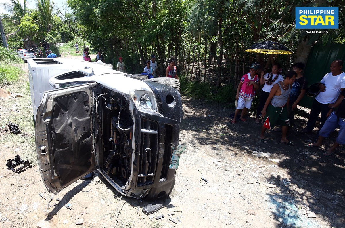 One person reportedly died while four others were injured during a clearing operation in Bacoor, Cavite on Tuesday.   A damaged van and a backhoe were also seen at the site where security personnel and residents reportedly clashed.   