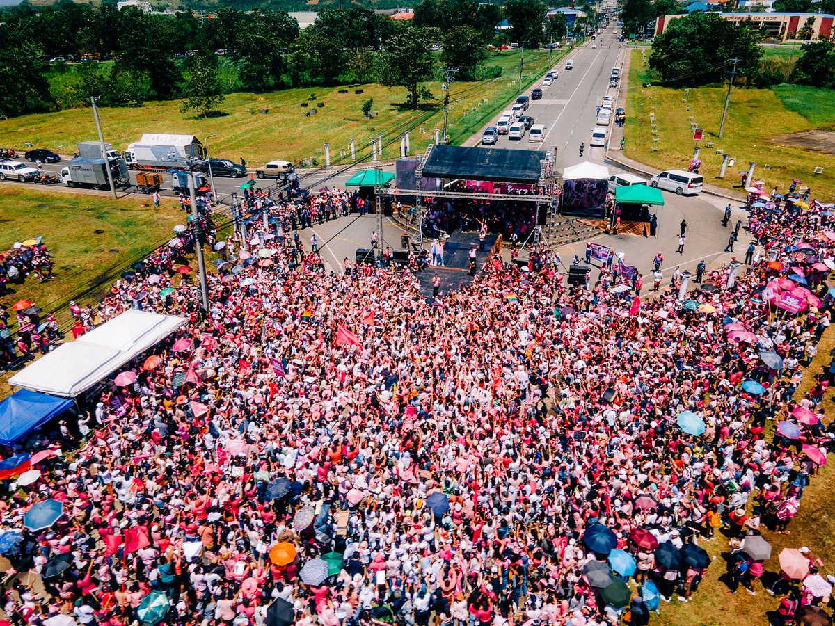 Drone shots of the Leni-Kiko rally held at the Boy Scout Monument in Palo, Leyte. PHVote WeDecide