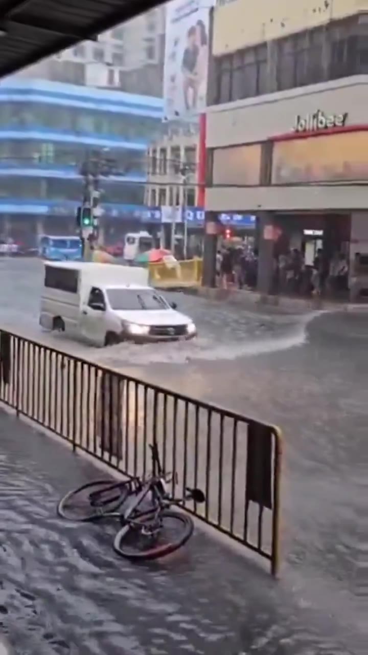 Severe flooding occurred in Cebu City, Philippines  